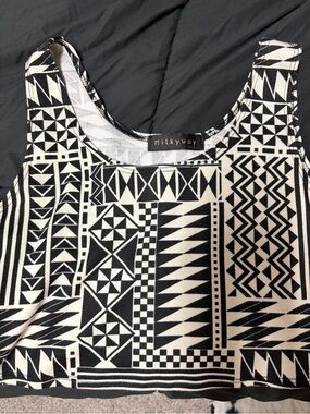 Milkyway Black & White Geometric Crop Tank